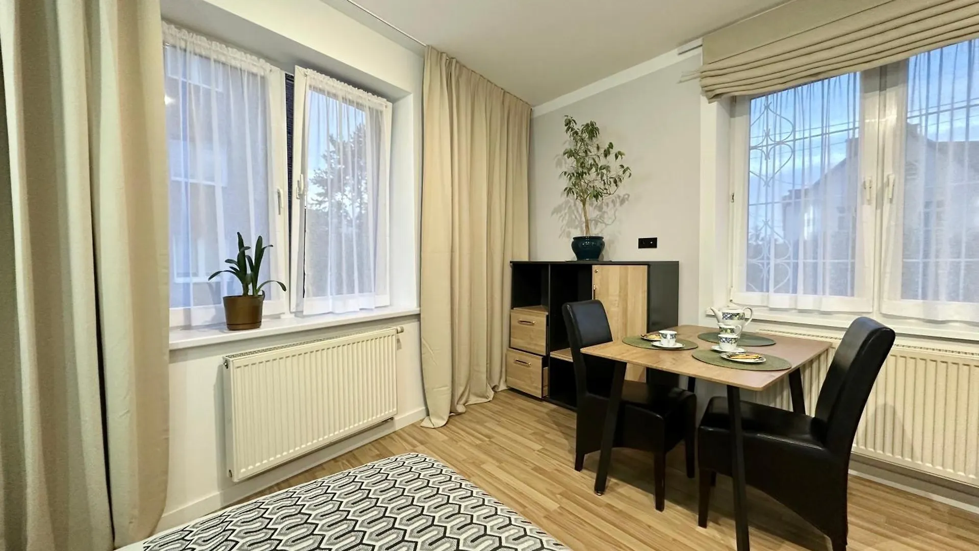 Homestay Mmrent Grey Room Gdansk Poland